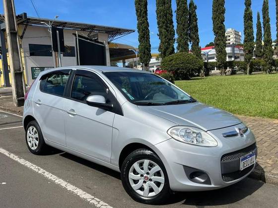 FIAT PALIO 1.0 MPI ATTRACTIVE 8V FLEX 4P MANUAL FIAT PALIO 1.0 MPI ATTRACTIVE 8V FLEX 4P MANUAL